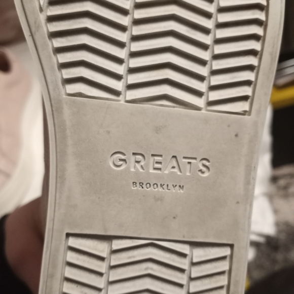 GREATS - The Royale Perforated Women's Sneaker in Blush - Picture 8 of 10